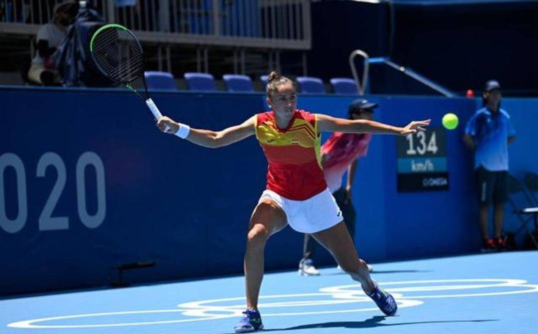 步也不容小 步也不容小