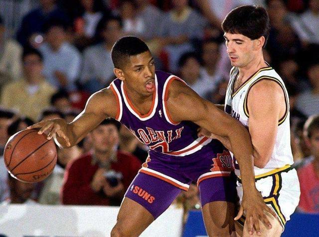 三笘薫：进世界杯将面临更多挑战，要想站到世界之巅必须全方位提升